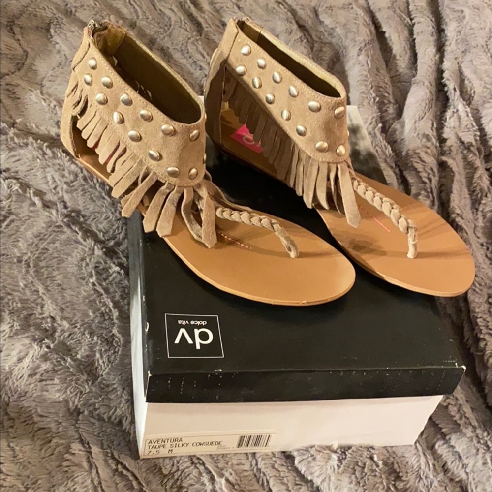 dv Dolce Vita Aventura Taupe Suede Fringe Sandals